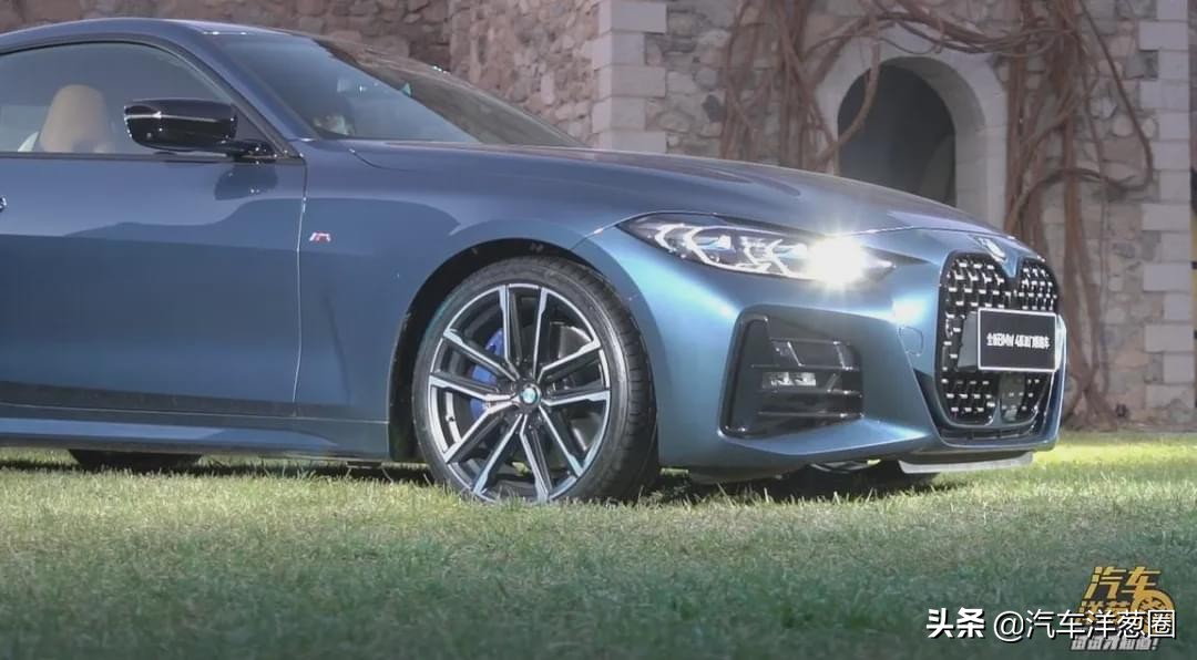 新一代宝马4系试驾,宝马4系双门超帅视频