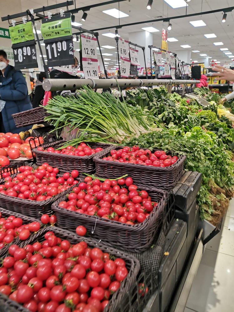 【赛达感动你我】西青开发区永旺超市供货稳定，让货架一直是满满的。