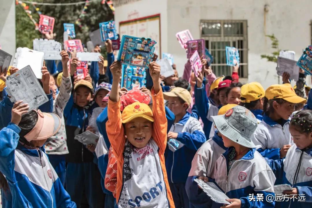 摩旅西藏带着一只狗遇见流浪狗,摩旅西藏路上的藏族同胞