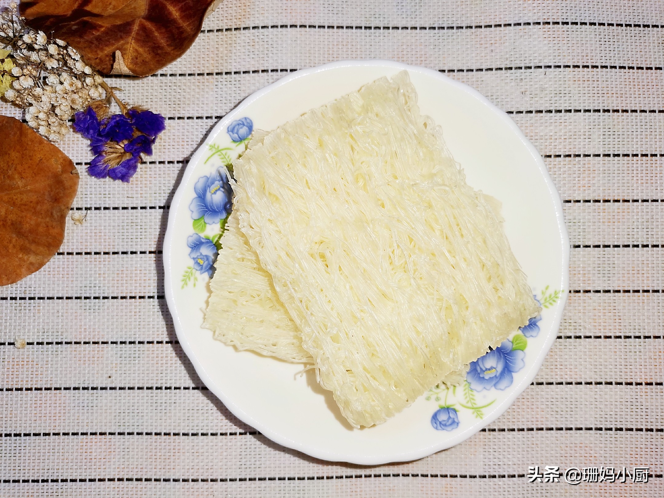 米粉炒得很好根根分明又不粘,怎样炒米粉才能又软又好吃