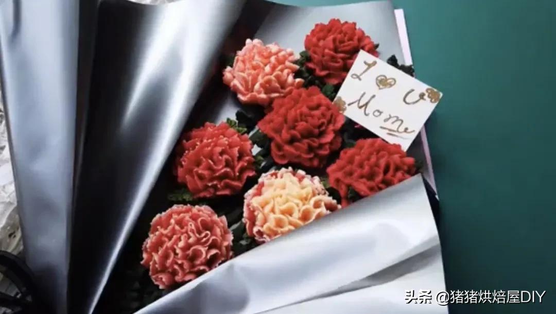 给妈妈送什么礼物最好康乃馨,康乃馨母亲节礼物多少朵