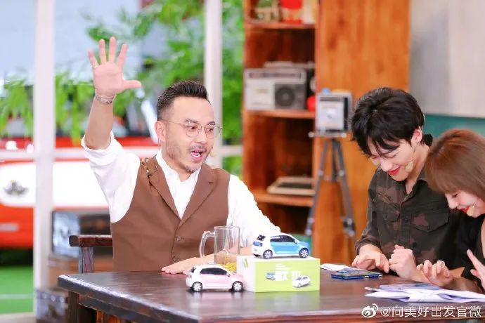 谢娜被央视主持人秒杀完整版,谢娜被秒杀现场