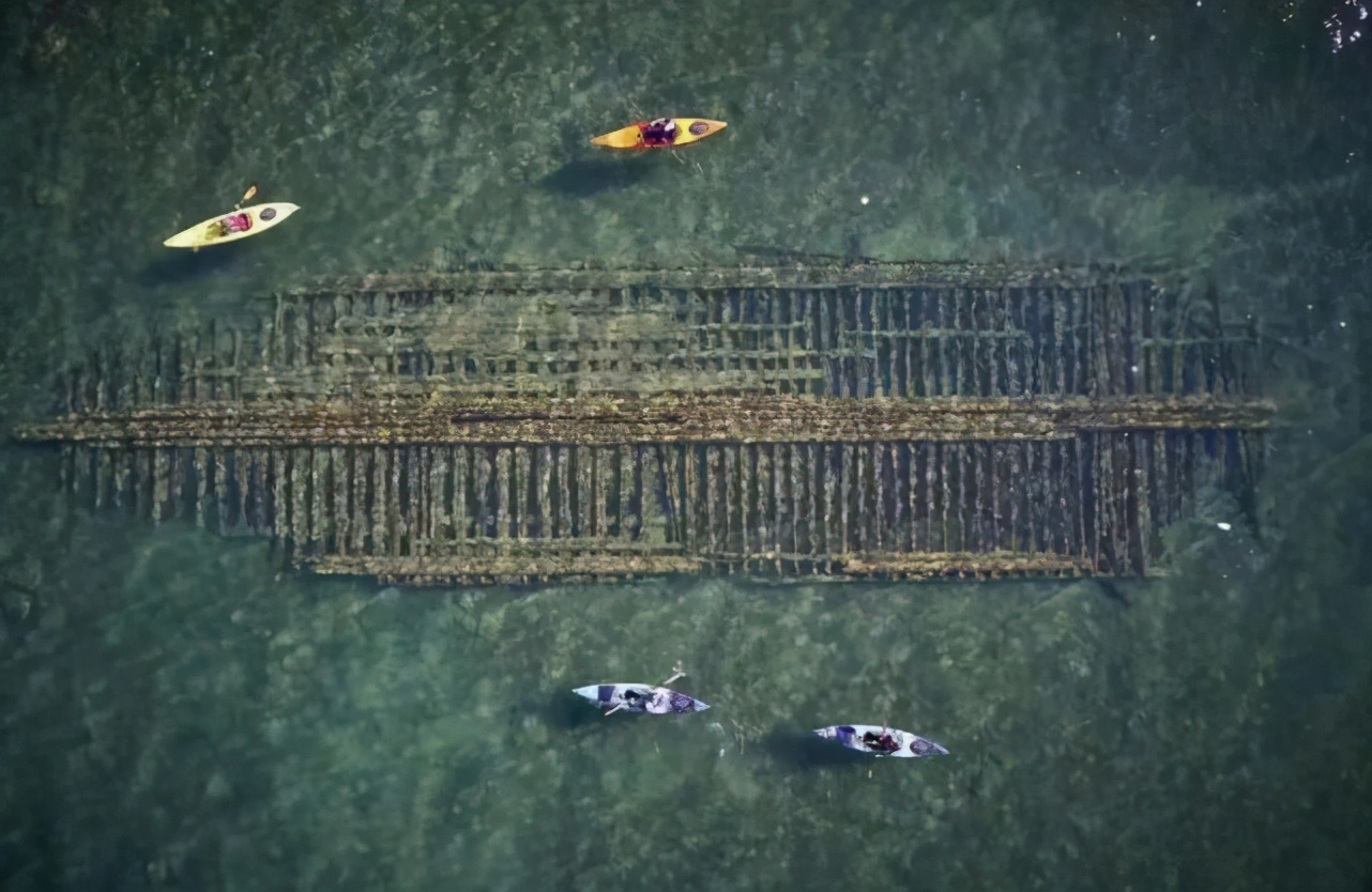 自然奇观水下世界,水下世界非常神秘而美丽