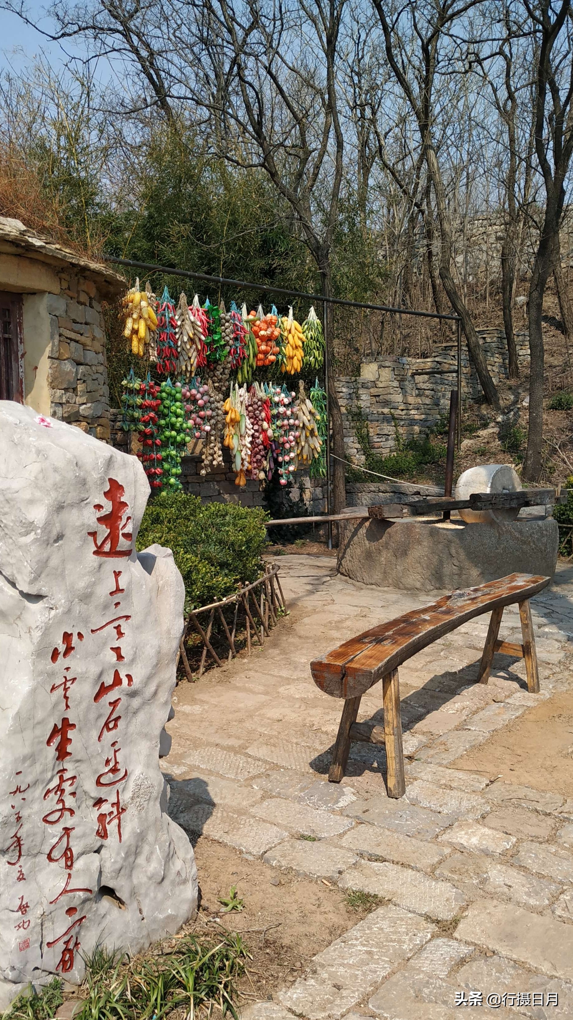 天上王城岩壁,神秘古国天上王城探秘2古墓解密