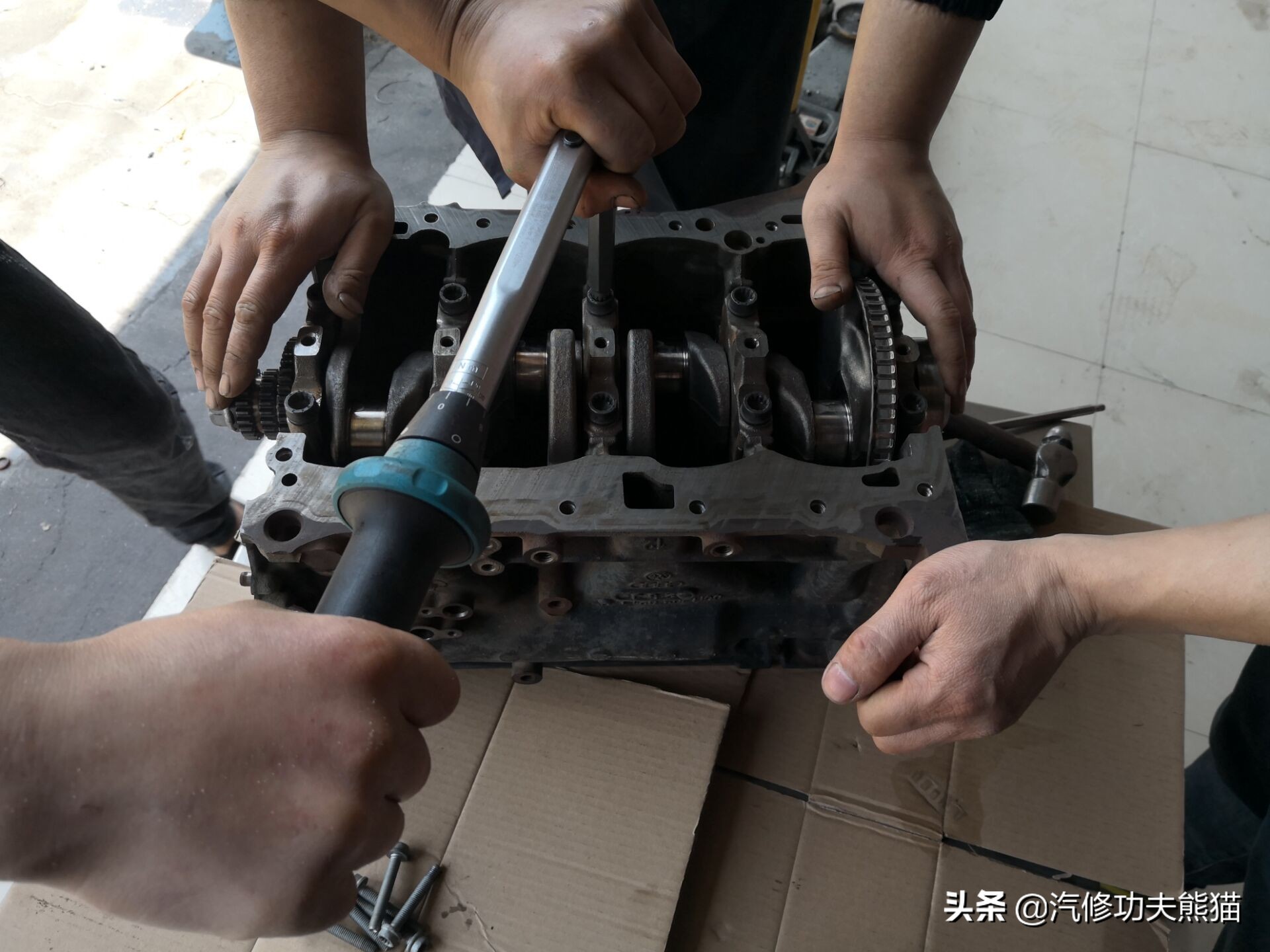 大众夏朗烧机油用什么燃油宝,2012款夏朗2.0t烧机油怎么处理