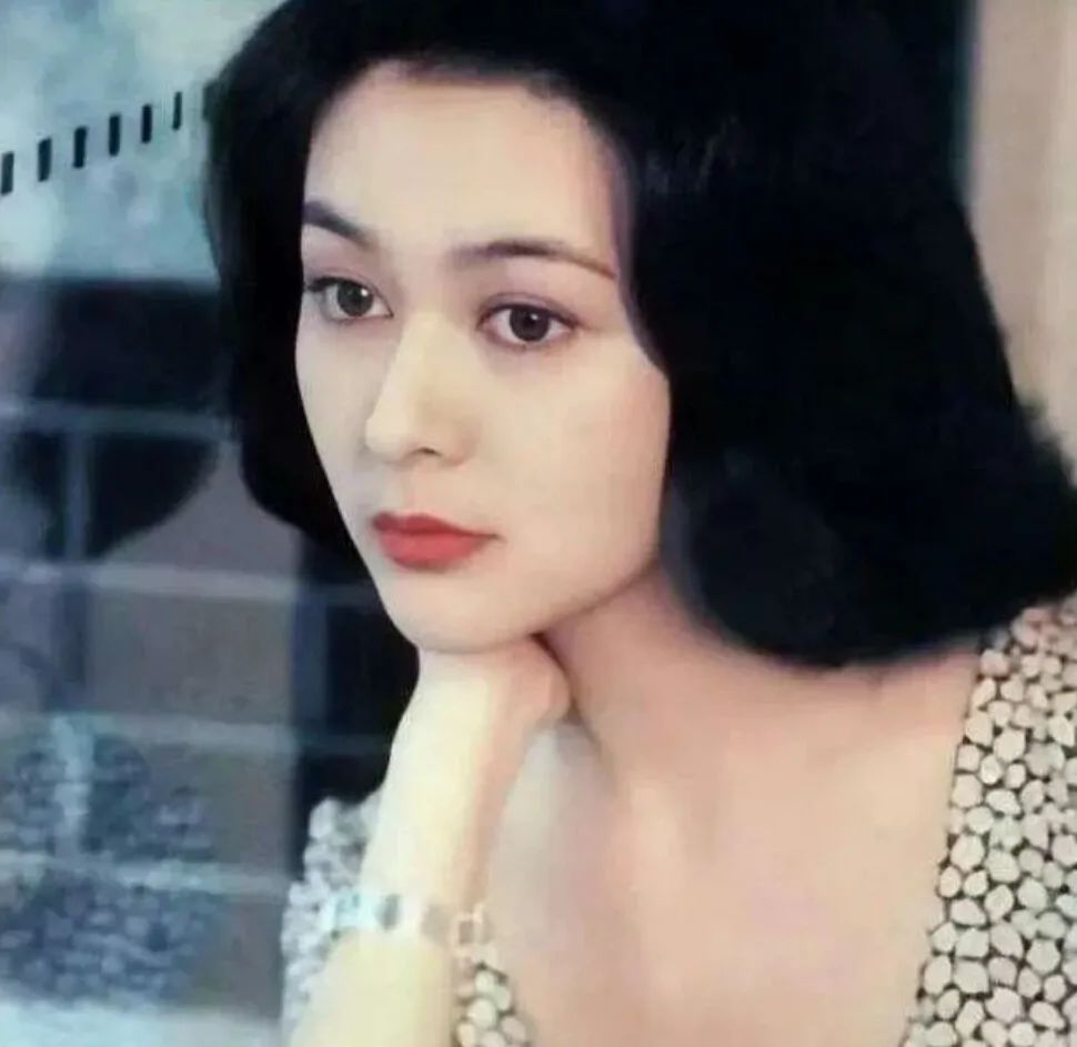 刘銮雄历任女友照片,刘銮雄历届女友顺序