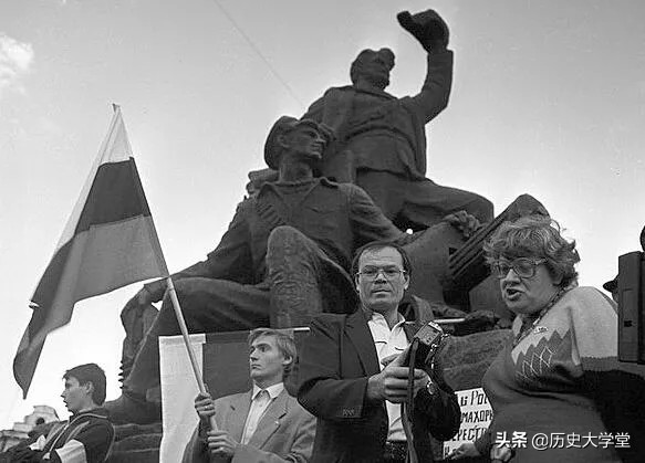 海参崴在我国什么位置,海参崴在俄罗斯的什么位置