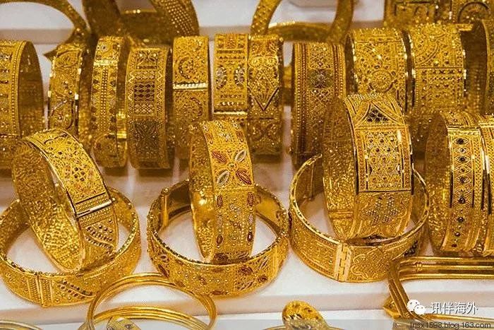 迪拜国际机场什么便宜,迪拜机场t3休息室攻略