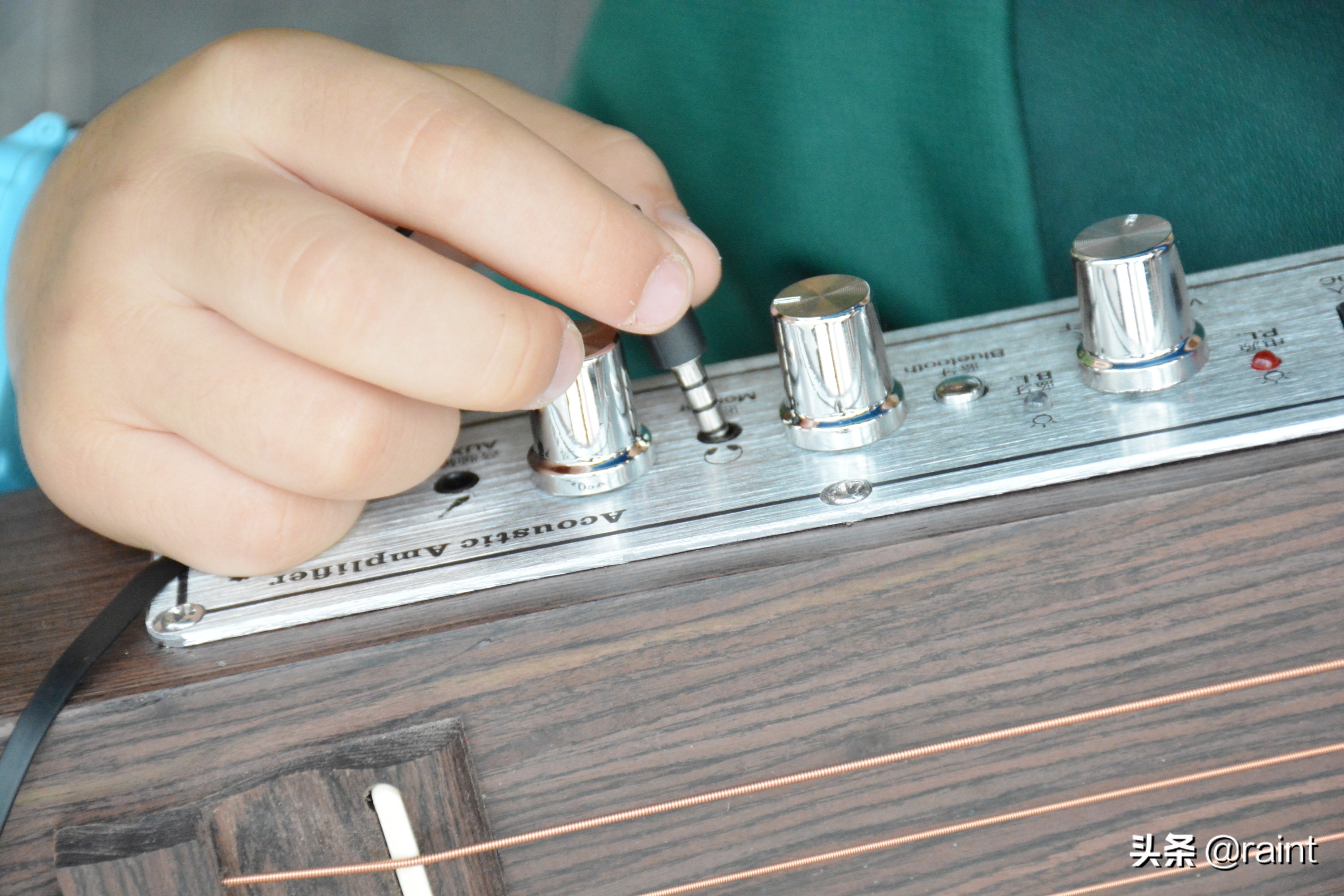 释放狂野,发挥潜能,演风采——力稳旅行吉他体验