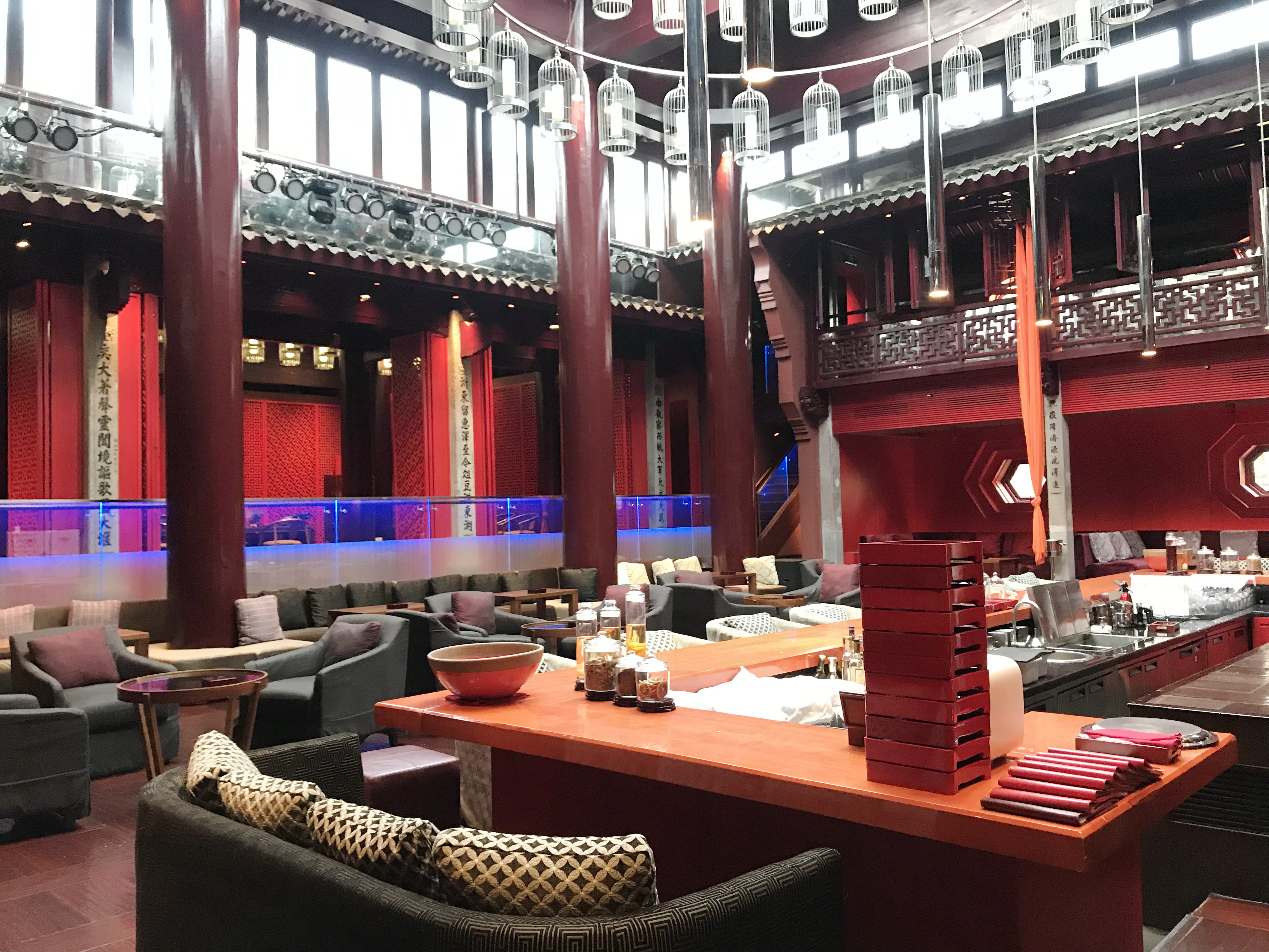 浙江最大的酒吧是哪个,浙江省最高级的酒吧