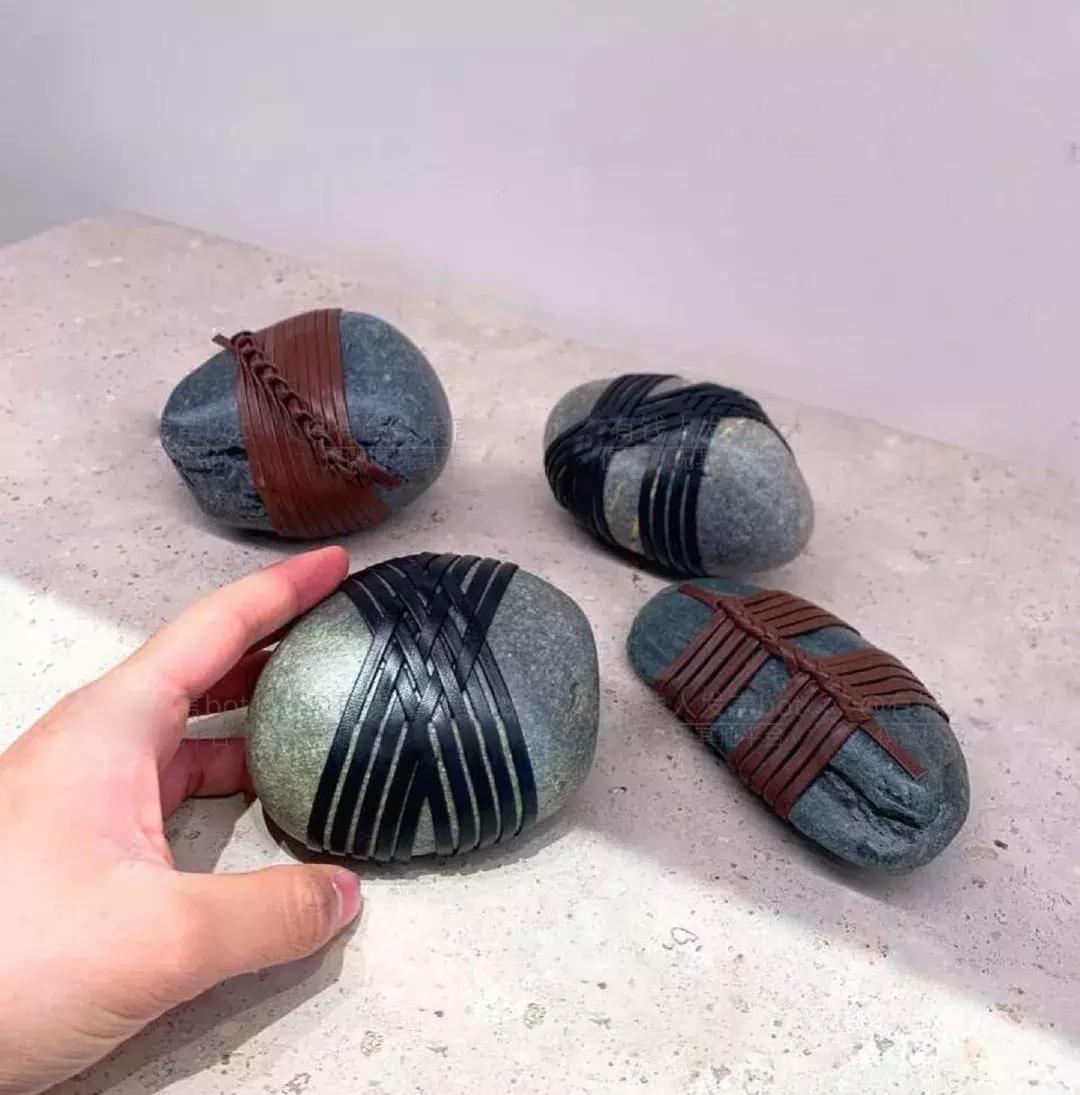 lv饰品和香奈儿,lv与香奈儿哪个更高端