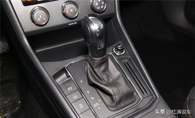 买辆朗逸轿车好还是国产suv,买大众朗逸性价比怎么样