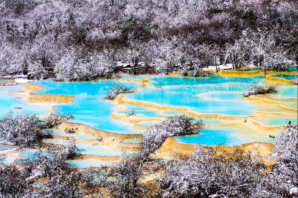 一个被上帝偏爱的地方,一个被上帝遗弃的城市