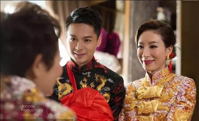 何超盈过大礼什么意思,何猷君晒姐姐何超盈过大礼仪式照