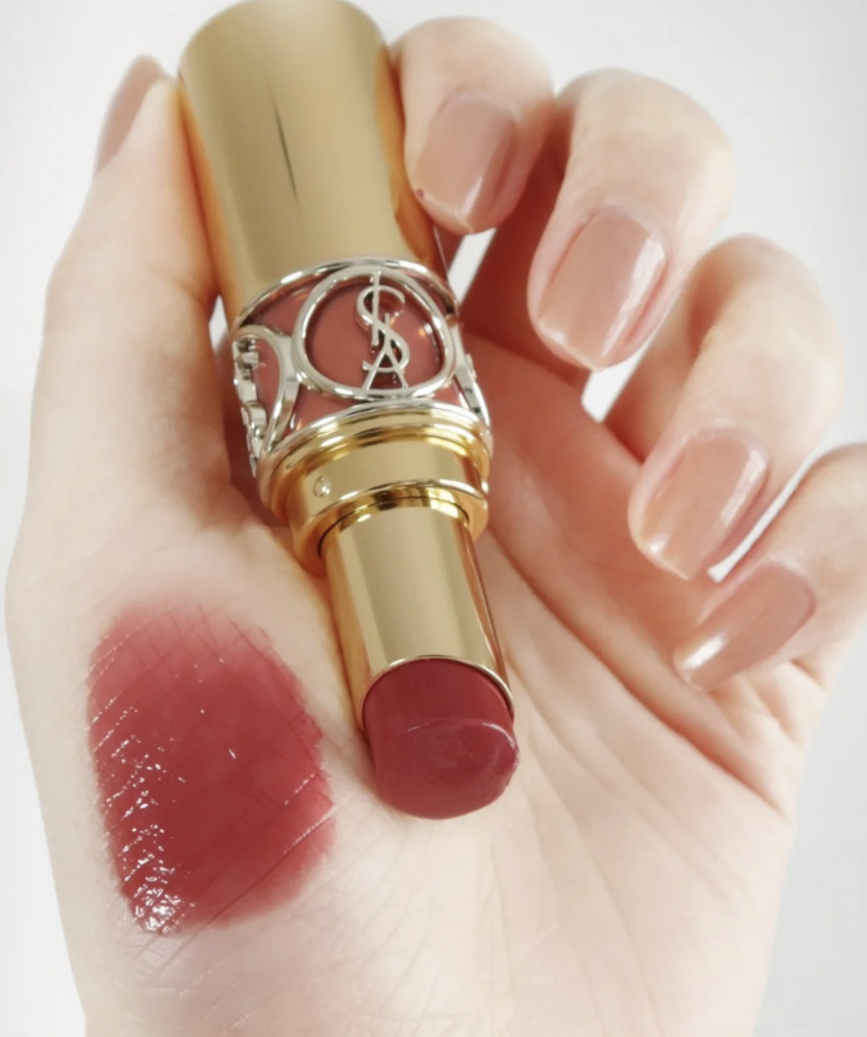 5支新年口红显白肤色,新年口红惊艳色号