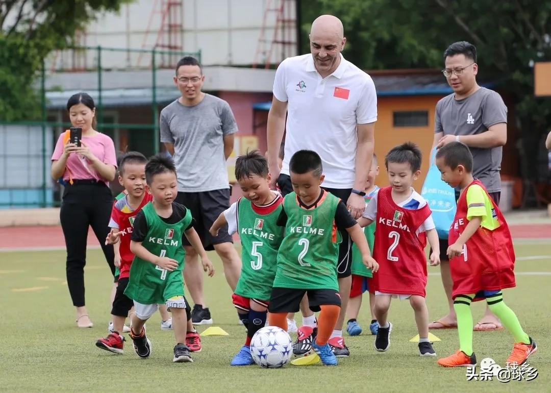 快乐足球记忆录,足球带给孩子们更多的快乐和成长