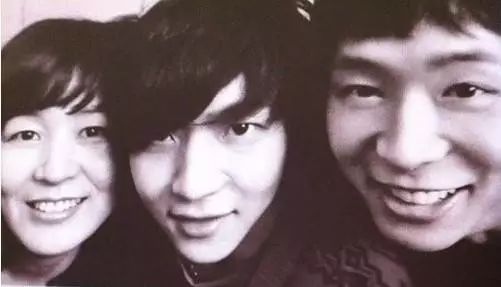 到底是真的吸毒还是遭到财阀陷害?南韩最干净男孩就这么完了……