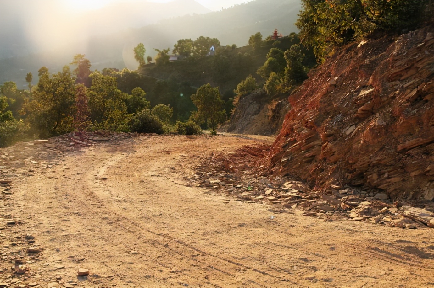 前不着村后不着店的地方有哪些,前不着村后不着店图片