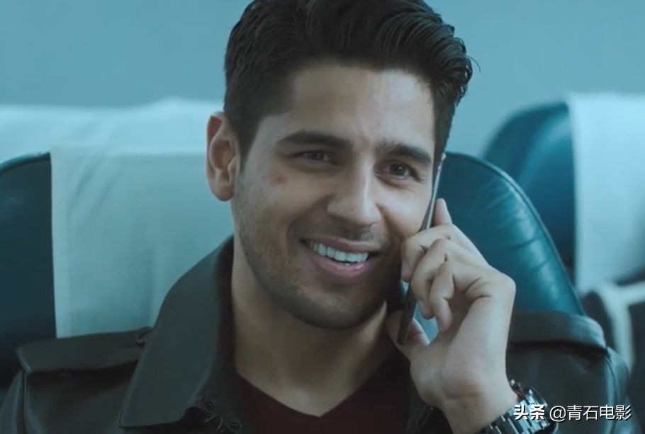 10月院线片的遗珠《天作谜案》，豆瓣6.8给低了，追车巷战反套路