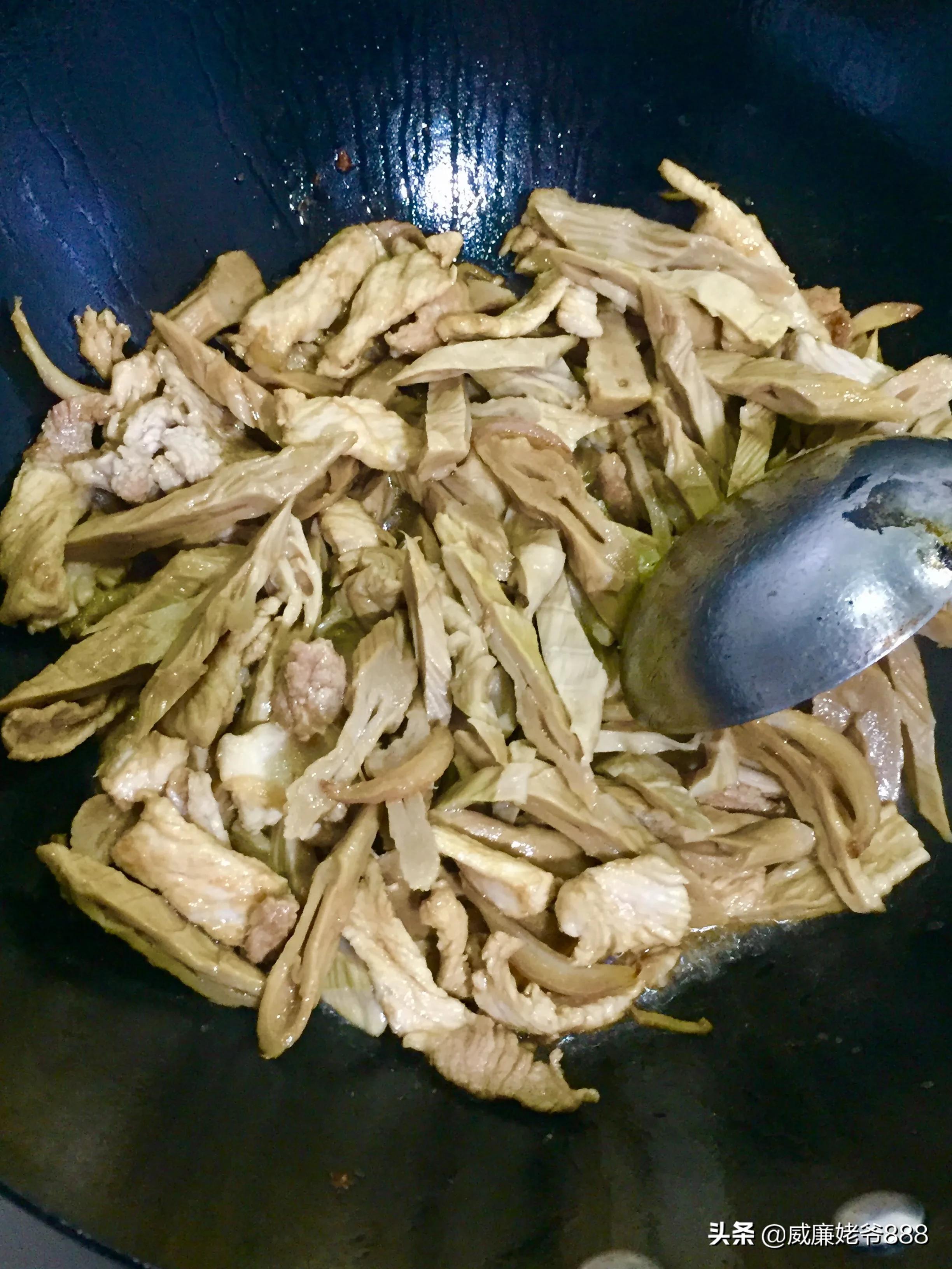 用干竹笋烹制的菜肴,美味可口的干竹笋烹饪方法