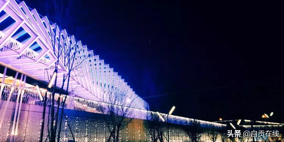 自贡夜游釜溪河在哪个位置,自贡夜游釜溪表演时间