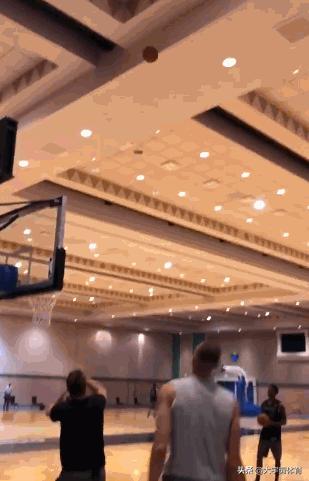 独行侠队内训练东契奇,独行侠队内单挑东契奇