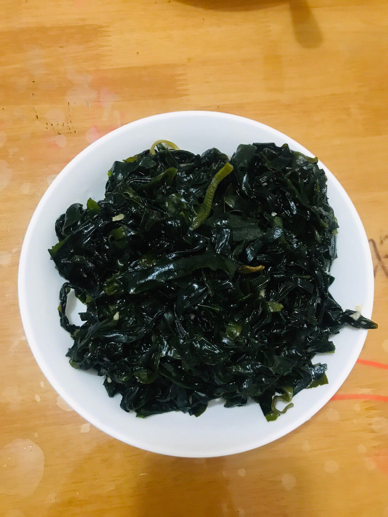 炎热夏季，阿秋教你一道营养又实惠的海洋生态美食“凉拌螺旋藻”