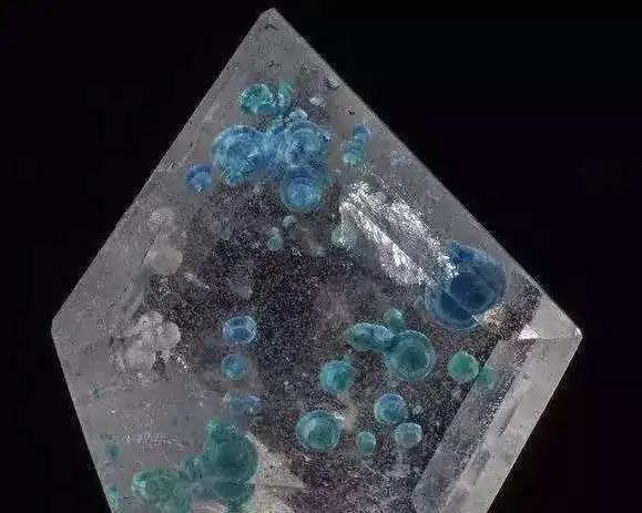 市面上卖的水晶有哪几种,哪种水晶便宜又不容易买到假的