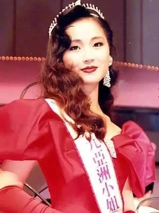 鍚曢璐ょ殑鍒濇亱,鍒濇亱鍚曢璐や竾缁洴