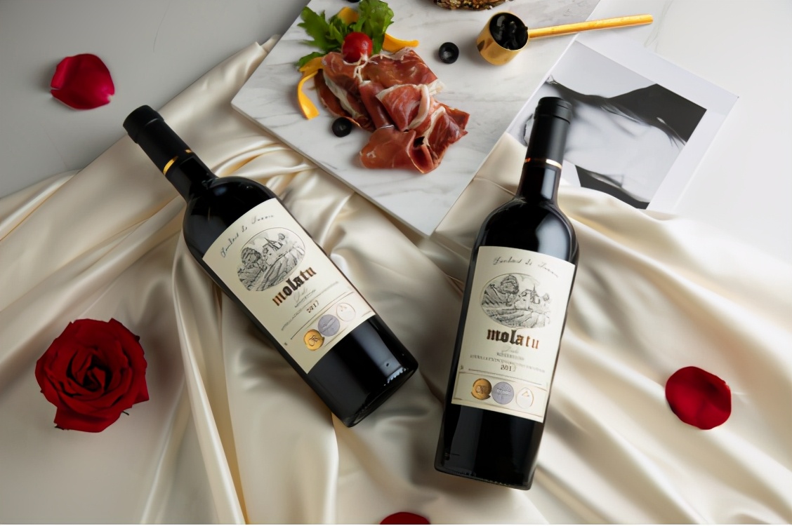 糖酒会现场签约100多人，伊丽莎白·雅顿进口红酒为何如此火爆？