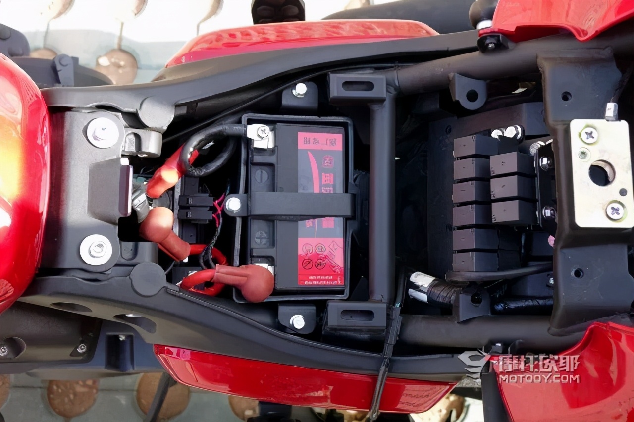 摩疆mj917巡航单座版,摩疆j917试驾