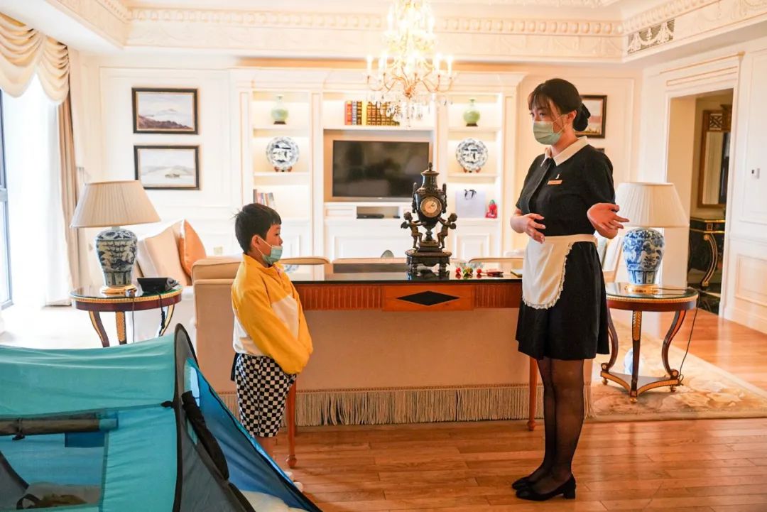 不到两千就能住天津丽思卡尔顿?还能随便吃?这样的羊毛不多了