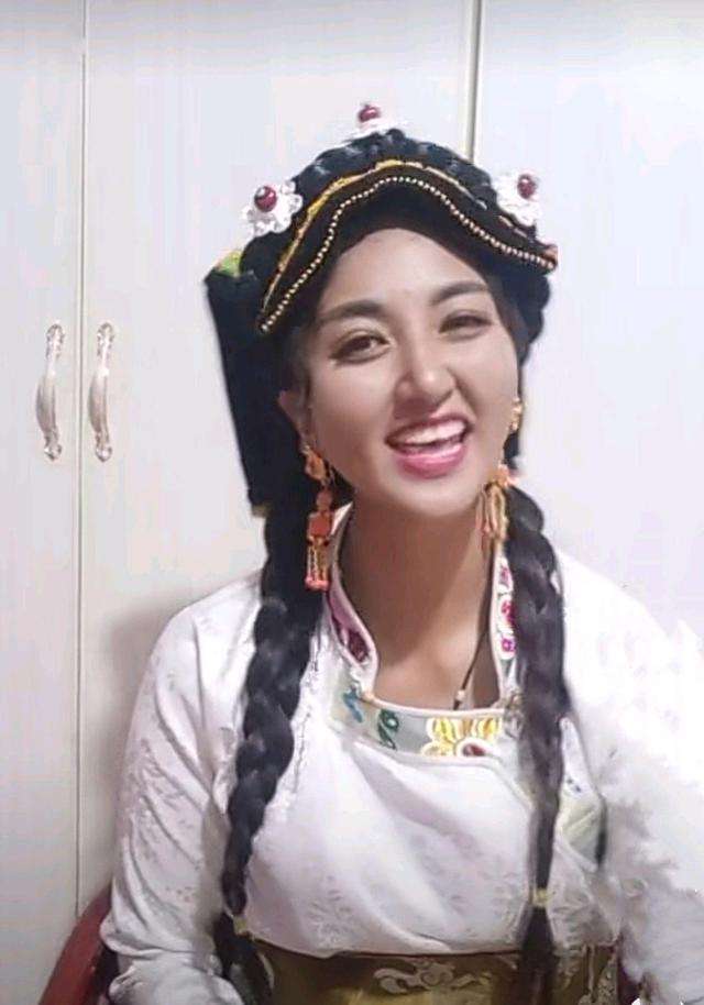 网红拉姆直播被烧的现场,网红拉姆遭前夫焚烧重度烧伤