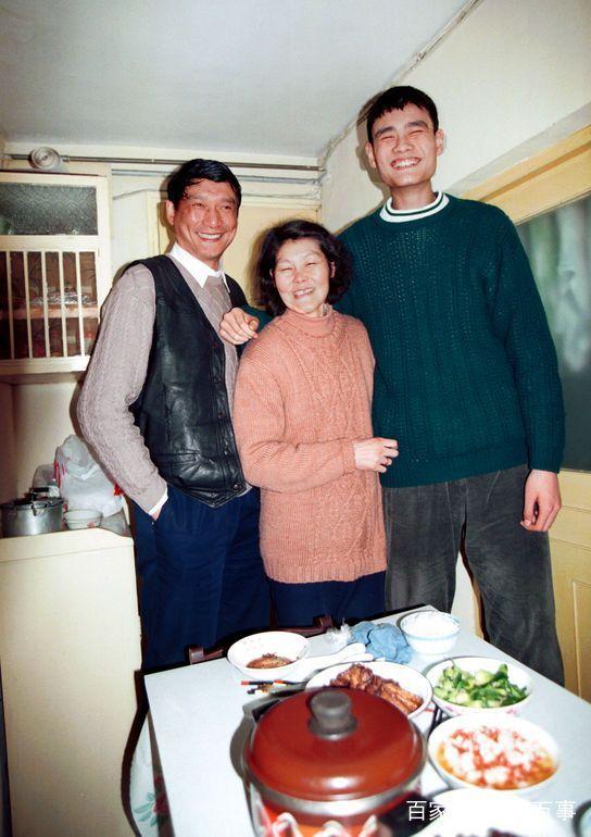 姚明的故事：中国篮球第一人，和麦迪太可惜，篮协主席的功与过