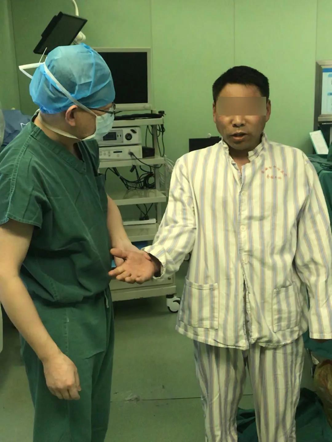 *安泰**市中心医院成功开展颈椎后路内镜“钥匙孔”技术治疗高度游离的颈椎间盘突出症