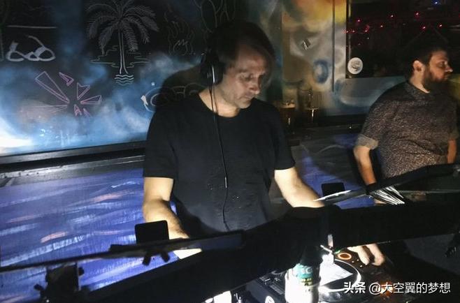 错误的足球转会是否会对职业生涯产生致命影响？