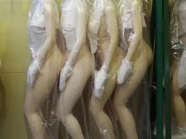 欧美的“*体娃实**娃”质量究竟如何?让我们来看看它的制作过程~