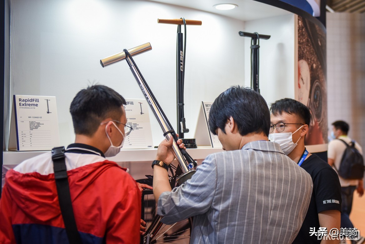 上海自行车展会2023凤凰自行车,奇妙的自行车