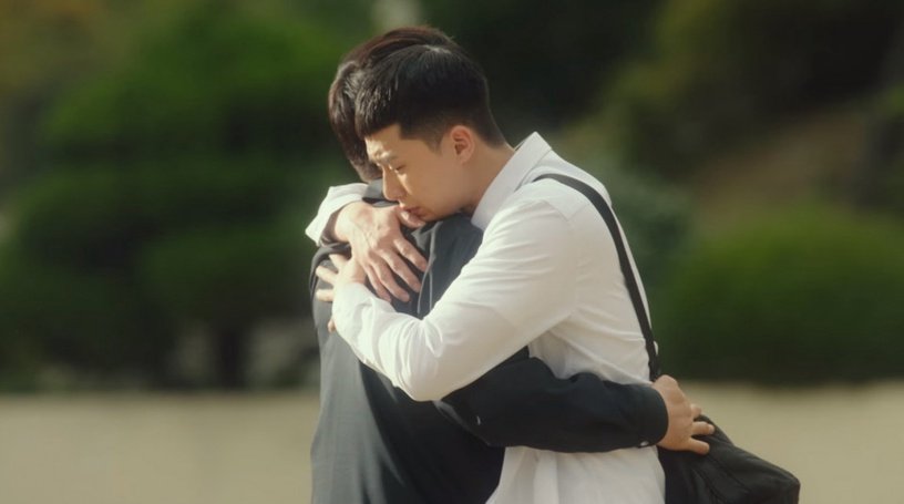 韩剧《梨泰院Class》15集朴叙俊被虐惨!朴叙俊命危又下跪又哭喊