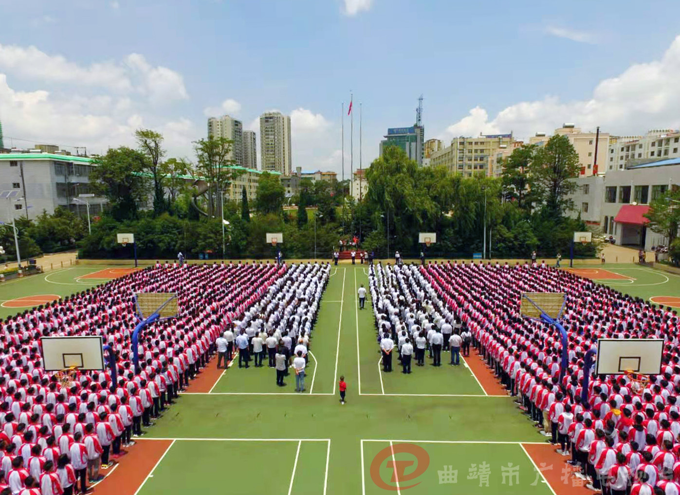 「开卷*会两**」曲靖市教体局：全力推进区域教育中心建设教育体育实现普惠优质发展