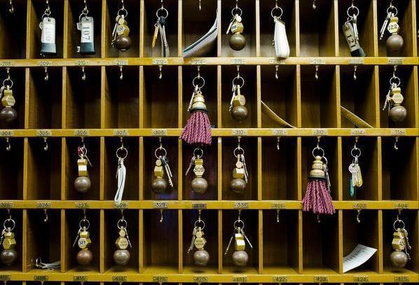 如果有一天你没钱走投无路,当你没钱没人脉时学犹太人的方法