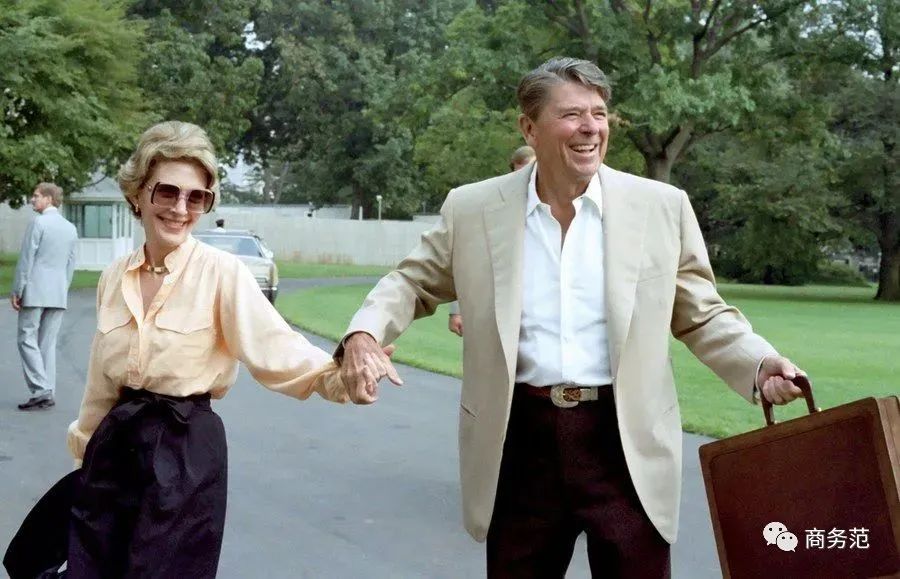 帕丽斯希尔顿退休,帕丽斯希尔顿演过什么