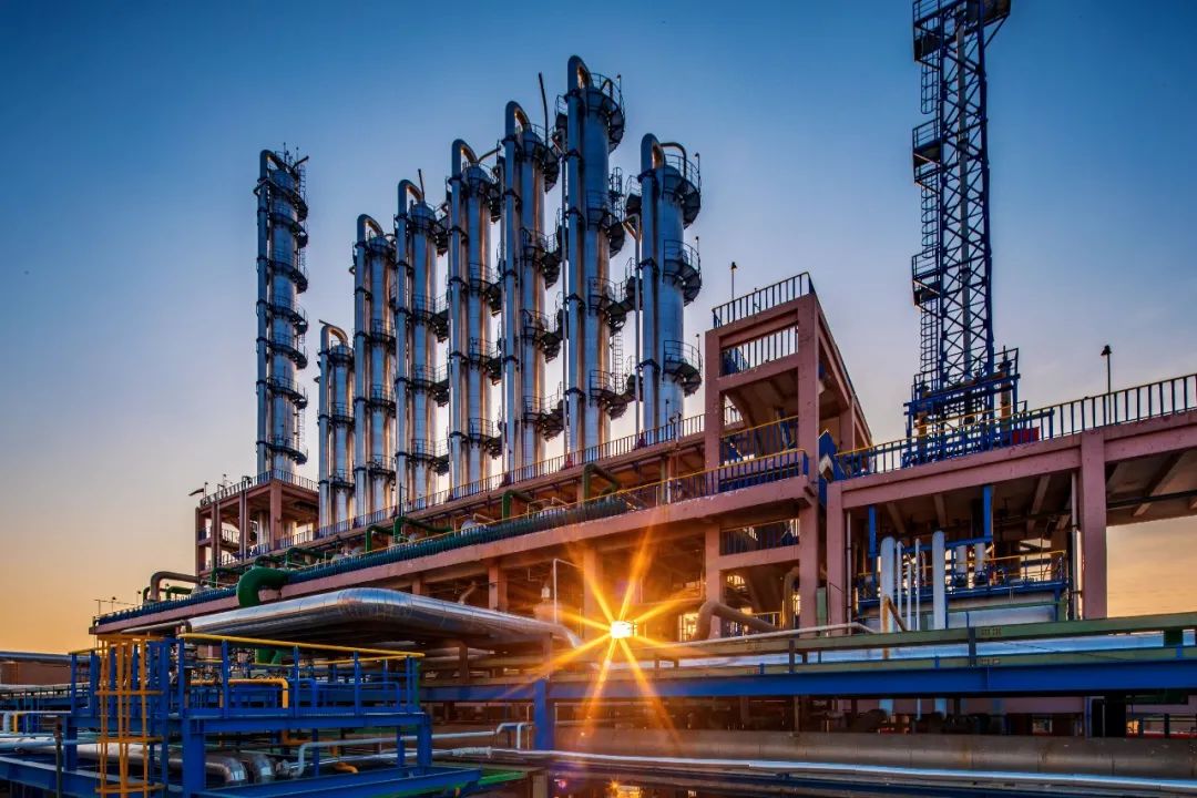 “鑫”“芯”相印！鑫华半导体问鼎“中国IC独角兽”大奖