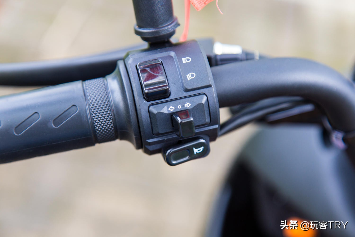 雅迪dm6真实价格,测评一辆1万多的雅迪电动车