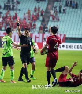 韩国输球又输人是什么情况,韩国球员爆冷输球拒握手韩国新闻