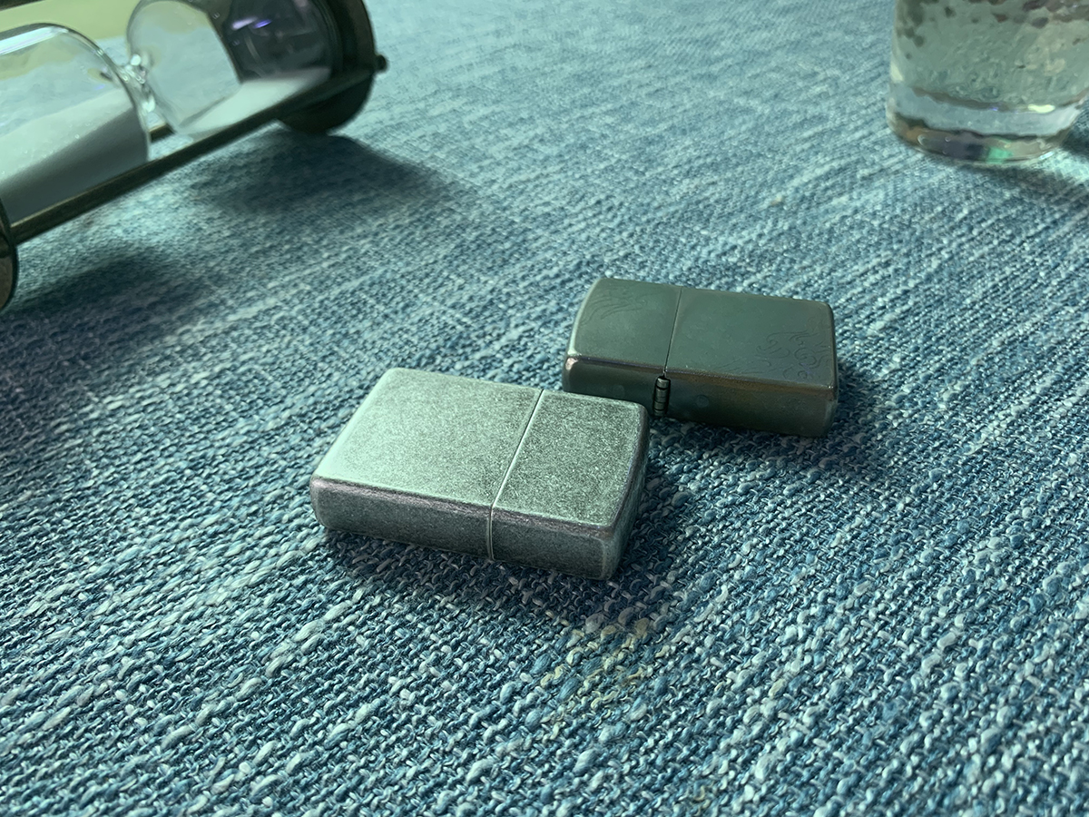 zippo打火姿势普通,打火机zippo2022年款真假辨别