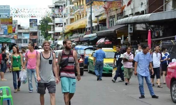 外国人在泰国能做的工作,在泰国生活的外国人都做什么