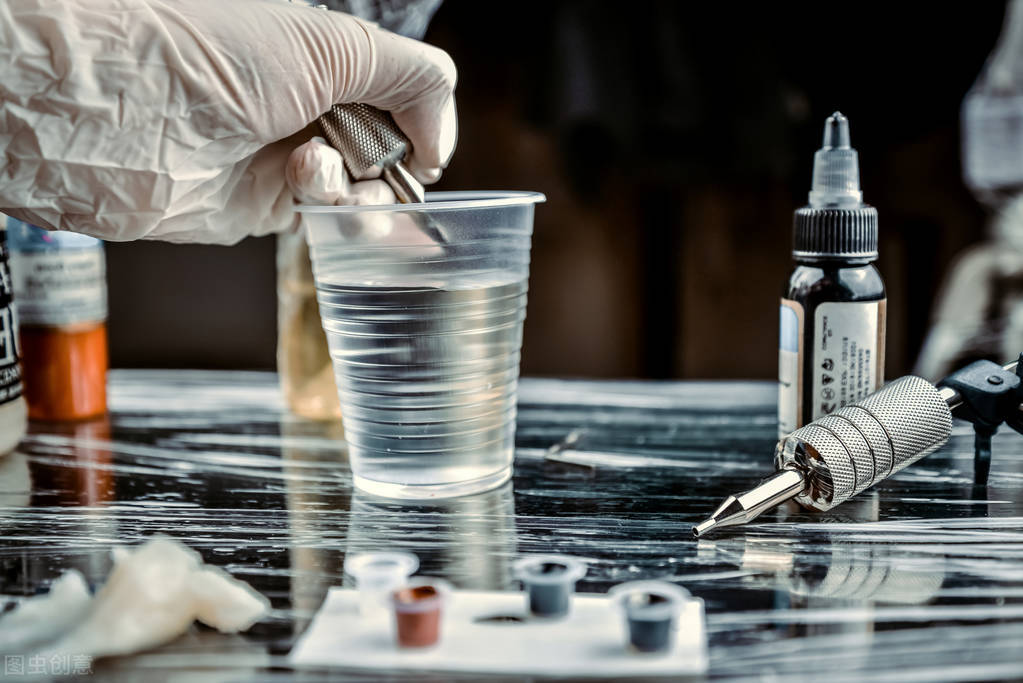 去除纹身最好的办法是什么,纹身去除最好方法