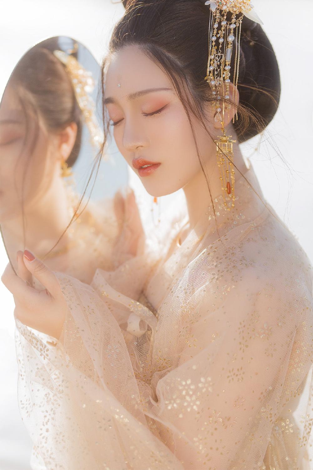 汉服萌新如何判断汉服真假,萌新入坑汉服有什么推荐