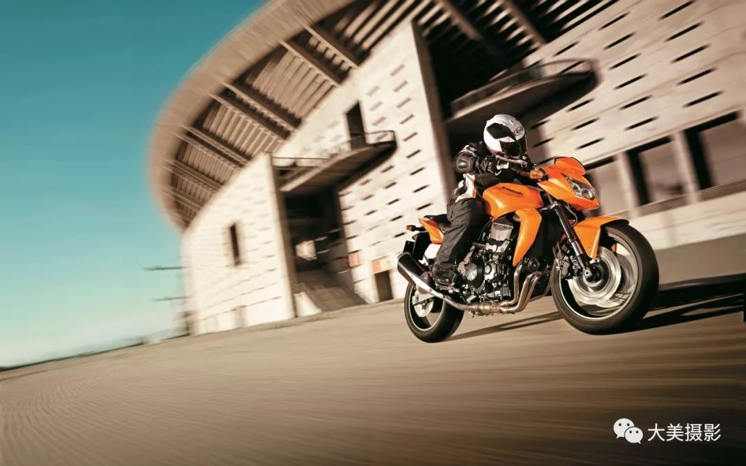 拍体育赛事相机推荐,运动场摄影技巧